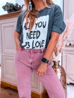 T SHIRT ALL YOU NEED IS LOVE